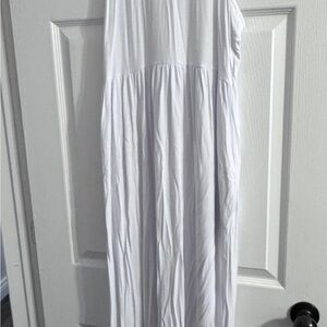 Elegant White Maxi Dress